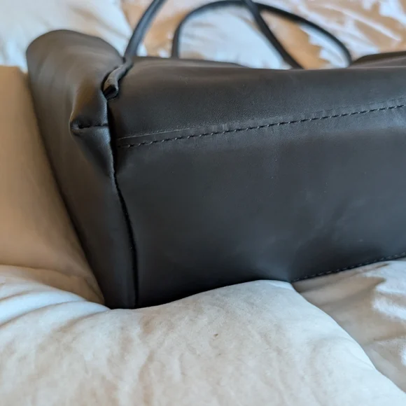 Portland Leather Black Verona Tote Bag, Large - Picture 3 of 4